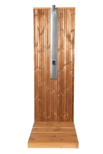 Heerlijk koele douches met mooie afzondering door de Kirami FinVision® -buitendouchewand