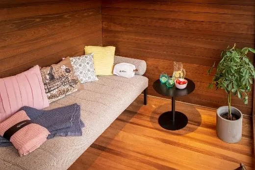 Kirami FinVision® -lounge M Misty - het beste buitengebouw waar het ontspannend is.