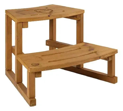 Step around trap voor rond de hottub.