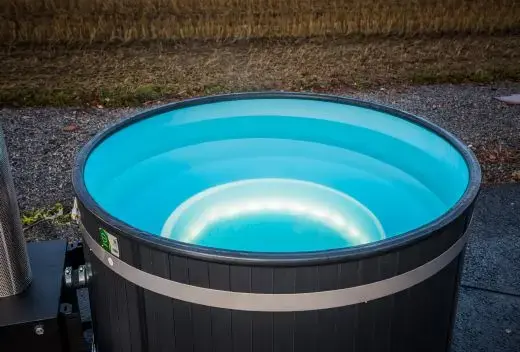 Ledverlichting voor de hottub voor verlichte badmomenten.