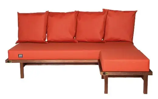 Orange Kirami FinVision® -loungeset Misty, omvat een bank, poef en dienblad.